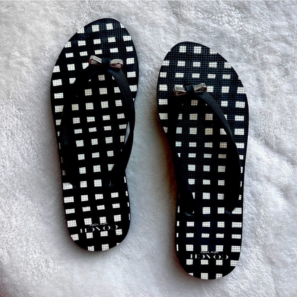 Coach sandal flip-flops - Size 6B